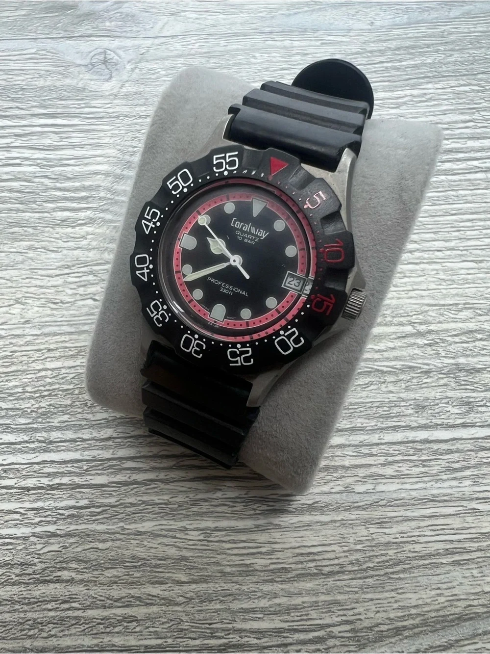 Coralway Proffesional Dive watch quartz 34mm
